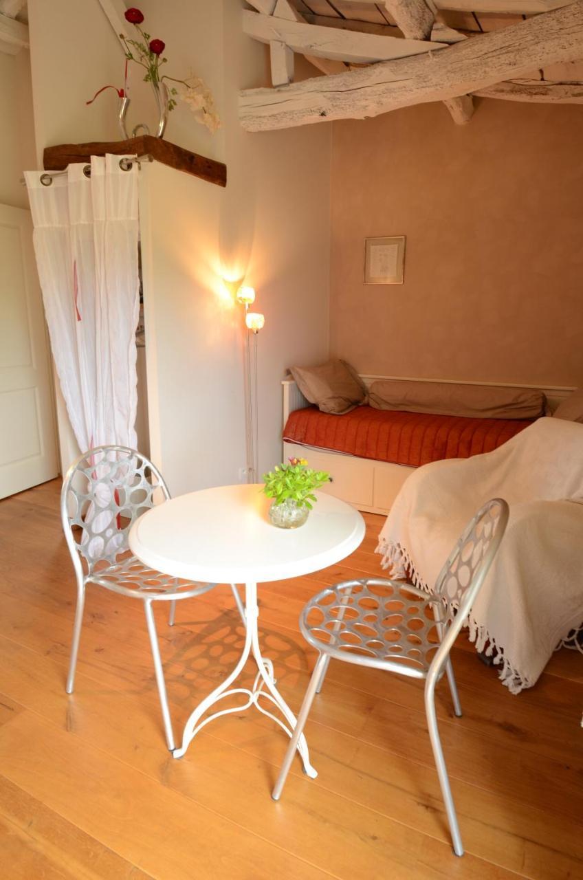 Chambres D'Hotes Au Gite De La Pommeraie Landeronde Εξωτερικό φωτογραφία